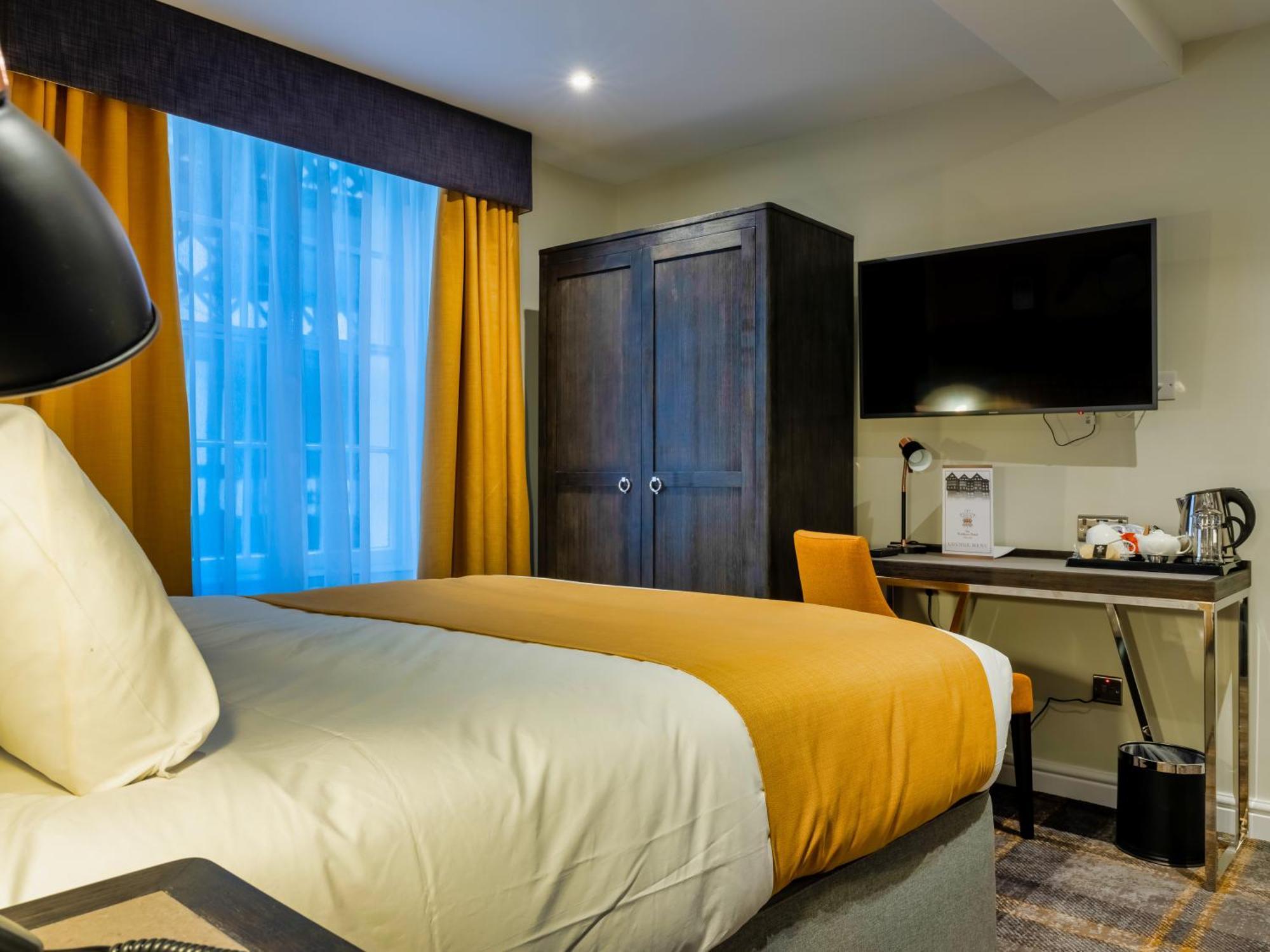 The Feathers Hotel 러들로 외부 사진