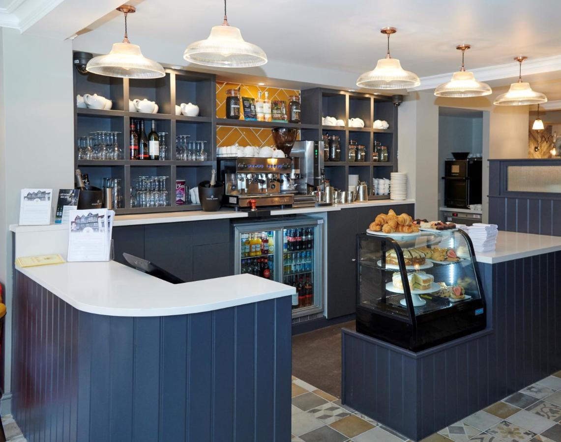 The Feathers Hotel 러들로 외부 사진