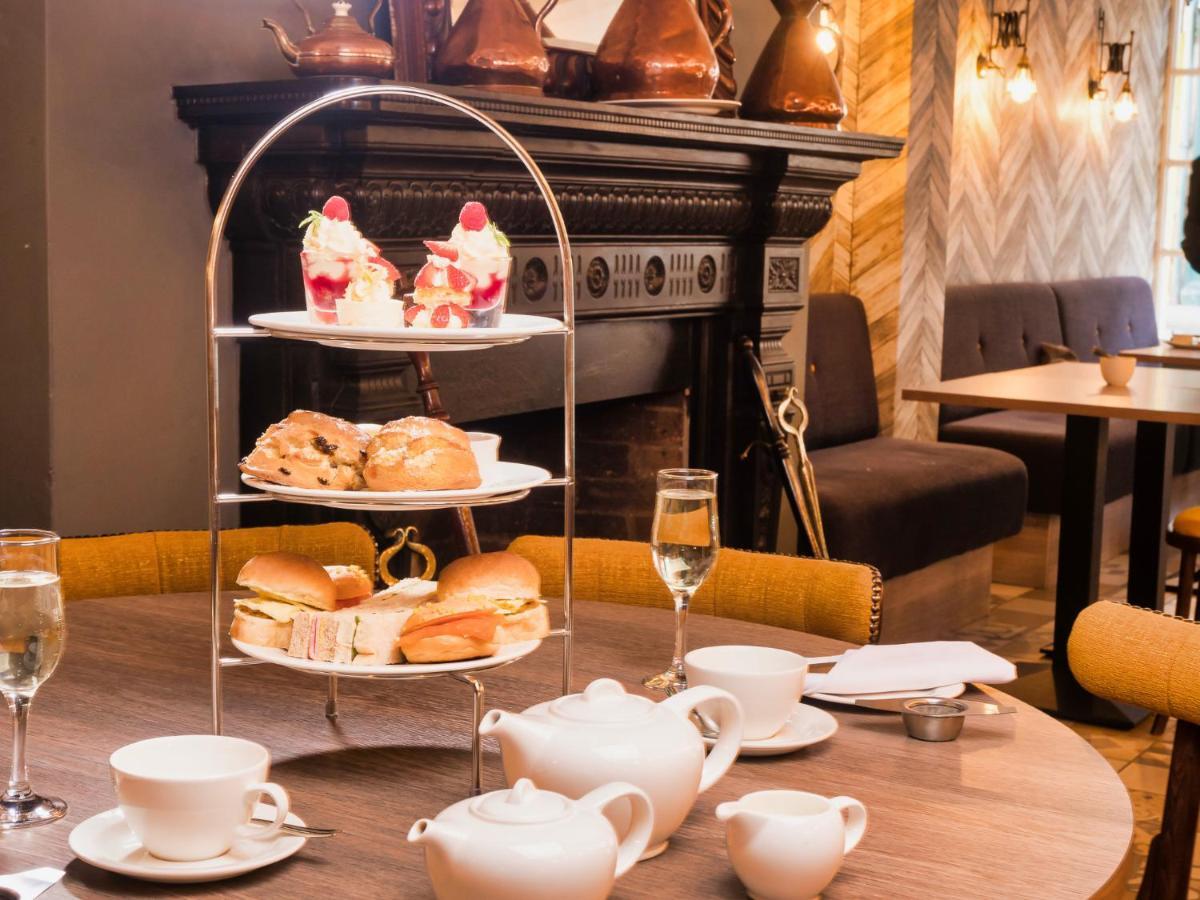 The Feathers Hotel 러들로 외부 사진