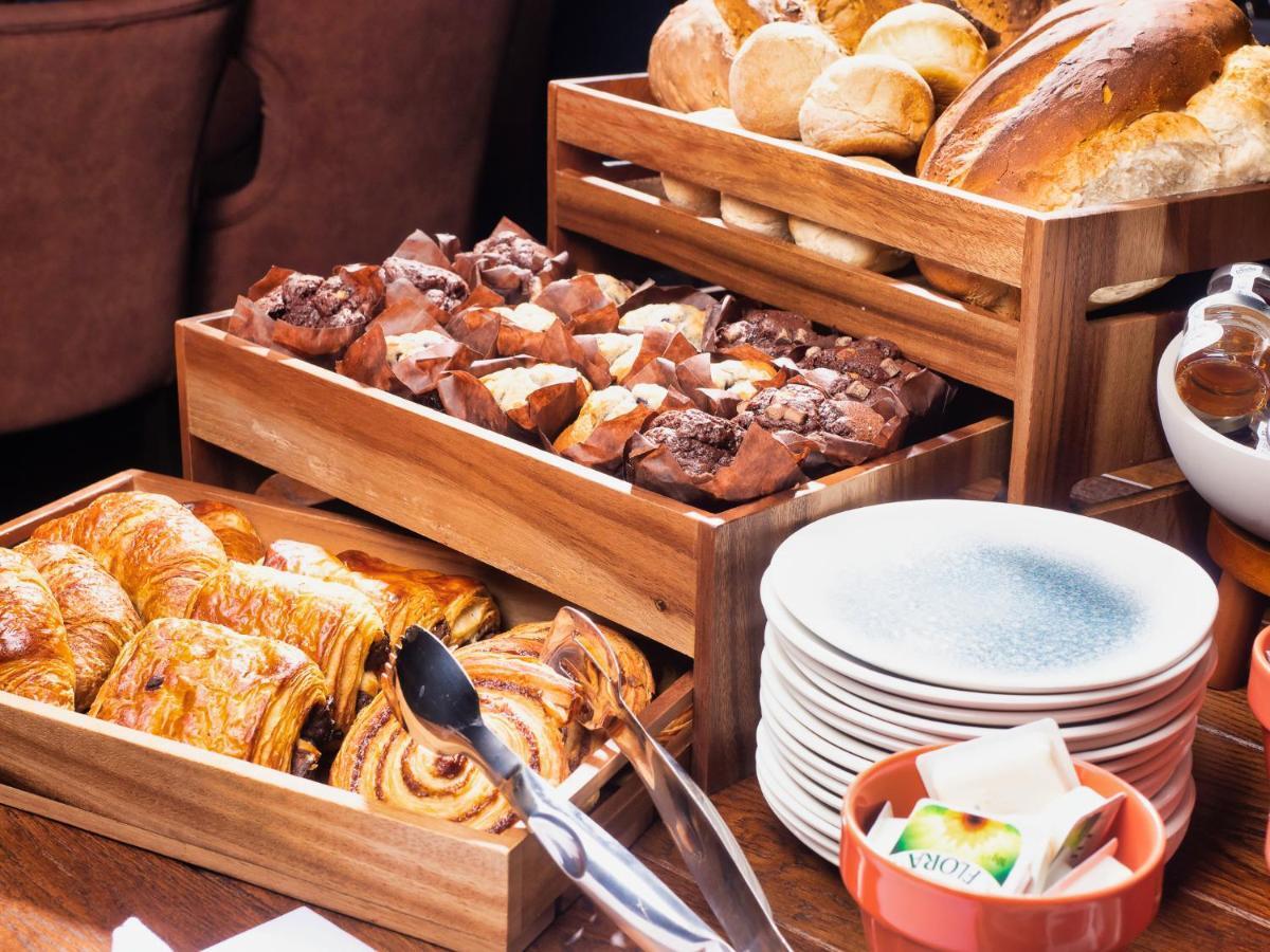 The Feathers Hotel 러들로 외부 사진